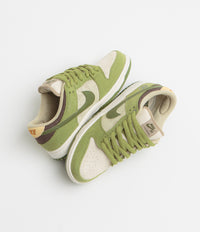Nike SB x Yuto Horigome Dunk Low Pro Shoes - Asparagus / Legion Green - Light Khaki thumbnail