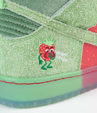 Nike SB Dunk High Pro 'Strawberry Cough' Shoes - University Red / Spinach Green - Magic Ember thumbnail