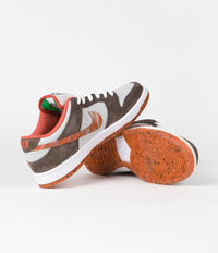 Nike SB x Crushed DC Dunk Low Pro Shoes - Olive Grey / Manta Orange - Rattan thumbnail