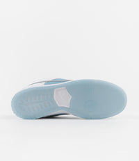 Nike SB x FTC Dunk Low Pro Shoes - Lagoon Pulse / Metallic Silver thumbnail