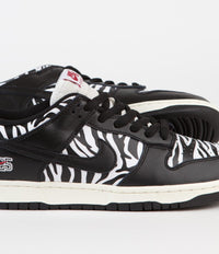 Nike SB x Quartersnacks Dunk Low OG Shoes - Black / White thumbnail
