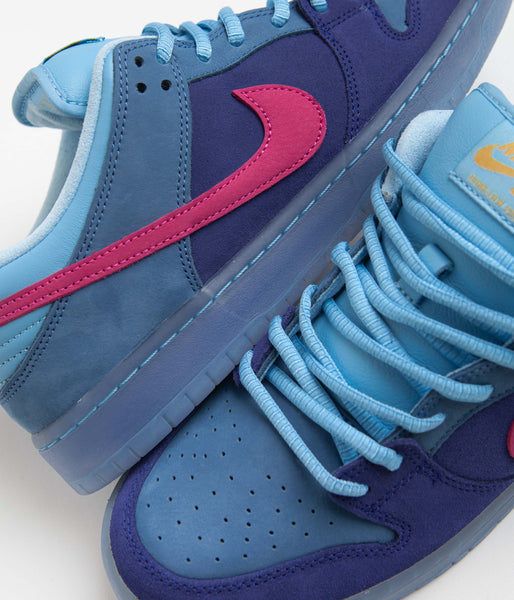 Nike SB x Run The Jewels Dunk Low Shoes - Deep Royal Blue / Active Pink -  Blue Chill