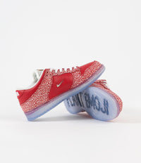 Nike SB x Stingwater Dunk Low OG Shoes - Chile Red / Clear - White - Sail thumbnail