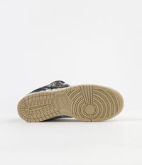 Nike SB x Travis Scott Dunk Low Premium Shoes - Black / Black - Parachute Beige - Petra Brown thumbnail