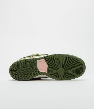 Nike SB x Yuto Horigome Dunk Low Pro Shoes - Asparagus / Legion Green - Light Khaki