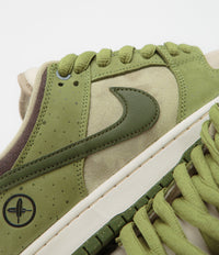 Nike SB x Yuto Horigome Dunk Low Pro Shoes - Asparagus / Legion Green - Light Khaki thumbnail