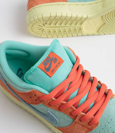 Nike SB Dunk Low Pro Premium Shoes - Orange / Noise Aqua - Emerald Rise - Orange