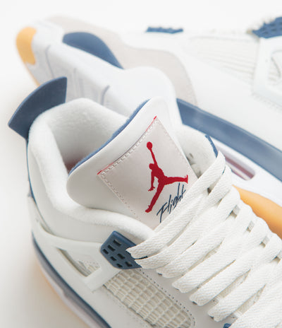 Nike SB x Air Jordan 4 Shoes - Summit White / White - Navy - Neutral Grey