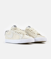 Nike SB Blazer Low GT Medicom Shoes - Light Cream / Light Cream - Black thumbnail