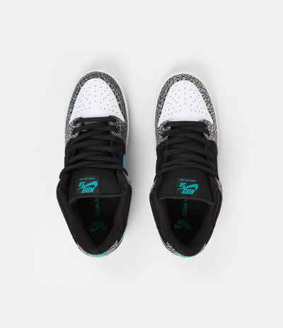 Nike SB Dunk Low Pro 'Elephant' Shoes - Medium Grey / Clear Jade - Black - White
