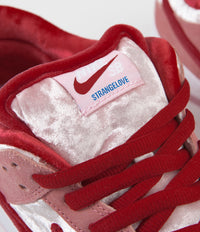 Nike SB 'Strangelove' Dunk Low Pro Shoes - Bright Melon / Gym Red - Medium Soft Pink thumbnail