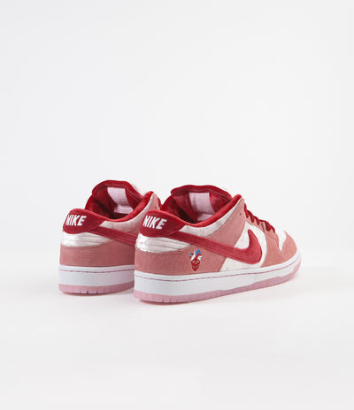 Nike SB 'Strangelove' Dunk Low Pro Shoes - Bright Melon / Gym Red - Medium Soft Pink