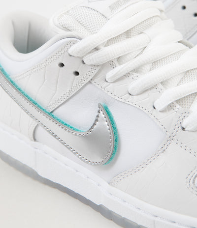 Nike SB x Diamond Dunk Low Pro OG Shoes - White / Chrome - White - Tropical Twist