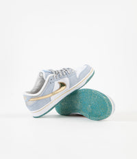 Nike SB x Sean Cliver Dunk Low Preschool Shoes - Psychic Blue / Metallic Gold - White thumbnail